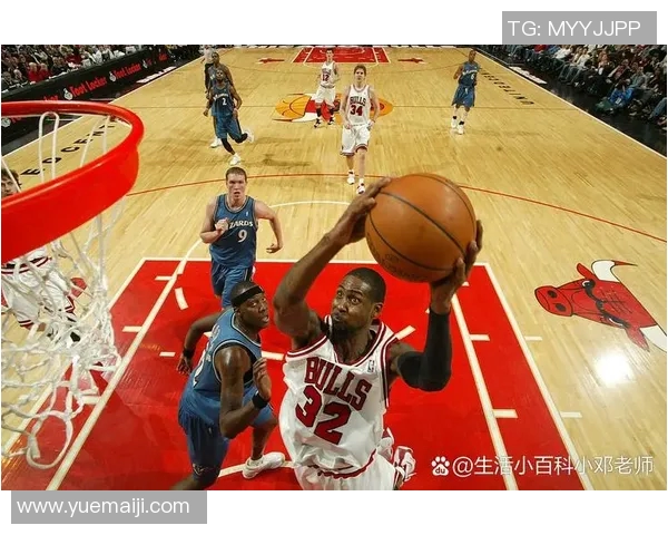 2016年勇士与火箭经典对决录像回放重温精彩瞬间与战术分析