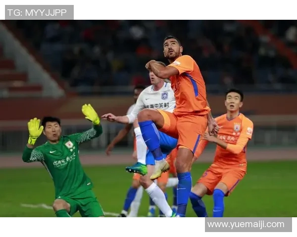 天津泰达迎战山东鲁能泰山激战在即球迷期待精彩对决