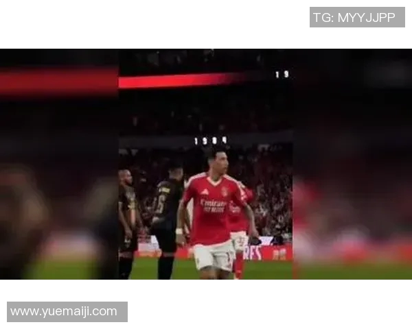 大阪飞脚迎战柔佛展开激烈对抗争夺亚洲足球赛场荣耀